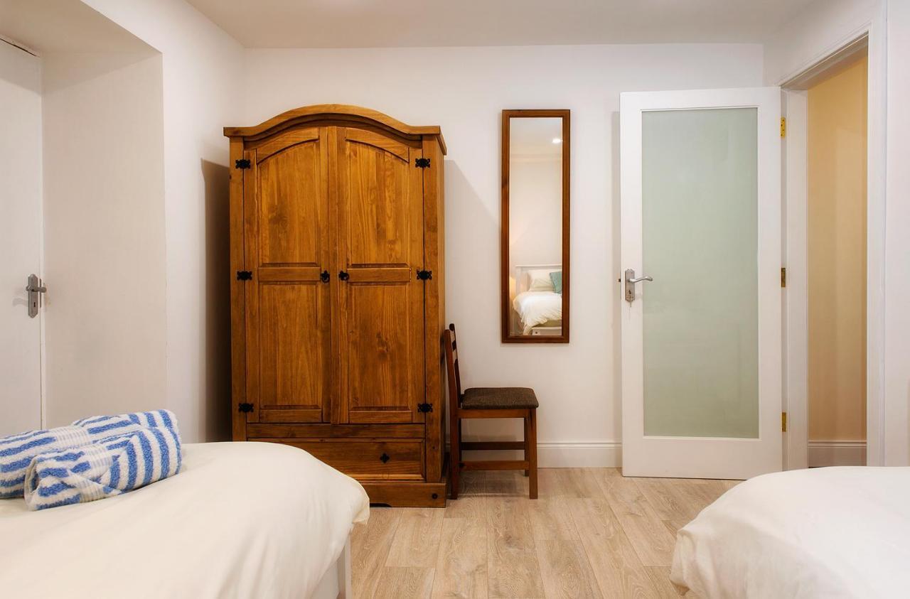 The Old Post Office Apartment Renvyle Bagian luar foto